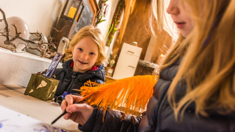 Nap&iacute;&scaron;te pružiny, &copy; Otto Brandl