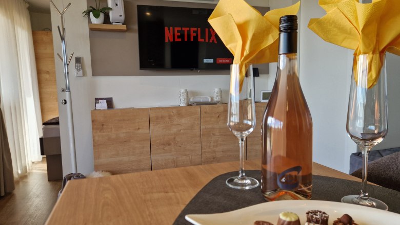 Kitchen table Johannesbachklamm Chalet, &copy; Johannesbachklamm Chalet