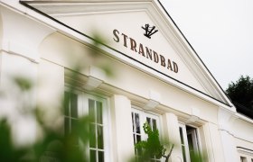 Kulinarische Reise, Alpenstrandbad Edlach, Reichenau an der Rax, Wiener Alpen, &copy; Nieder&ouml;sterreich Werbung/Mara Hohla Herunterladen