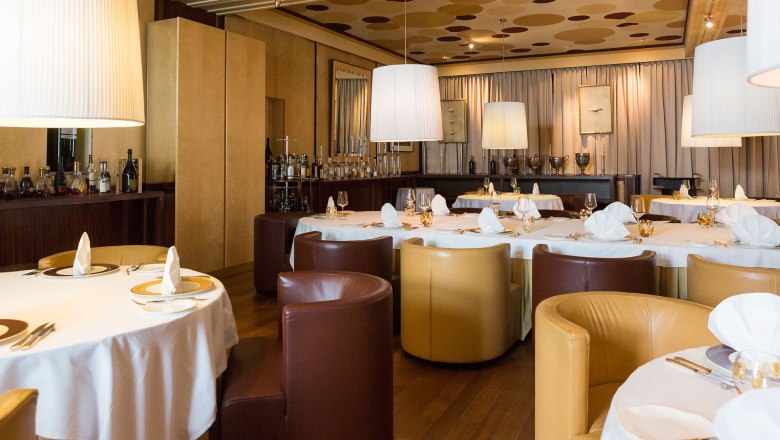 Dining room, &copy; M&ouml;rwald