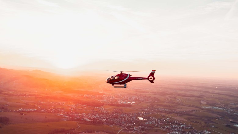 Vrtuľn&iacute;k Air Shuttle, &copy; Air Shuttle