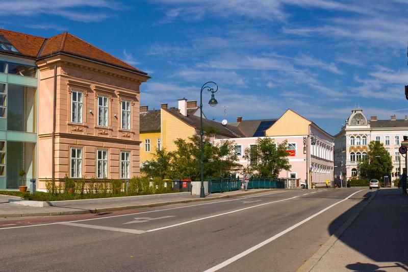 Hotel Artner , Most arcivojvodu Rainera