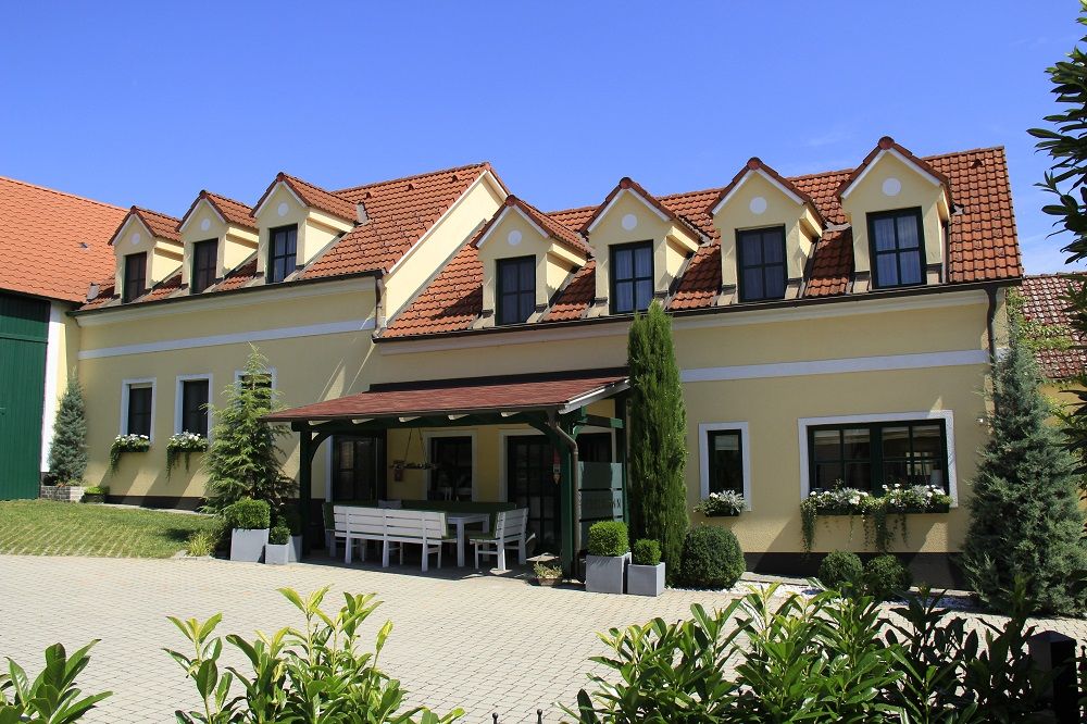 Pohľad na dom pre hostí