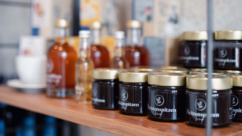 Products in the Taflerei store, © Hotel Schachner_MIKU Media