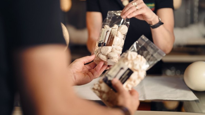 Ebner Ostrich Farm, &copy; Moststra&szlig;e, dochbodnliacht