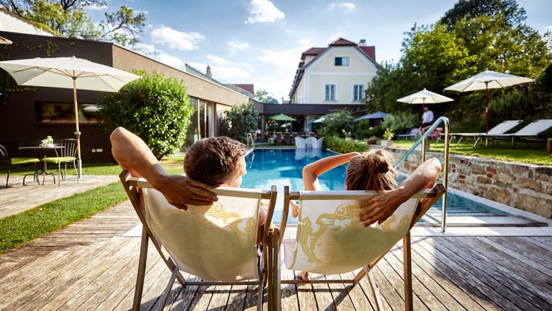 Relax pri bazéne, © Niederösterreich Werbung/Hauke Dressler