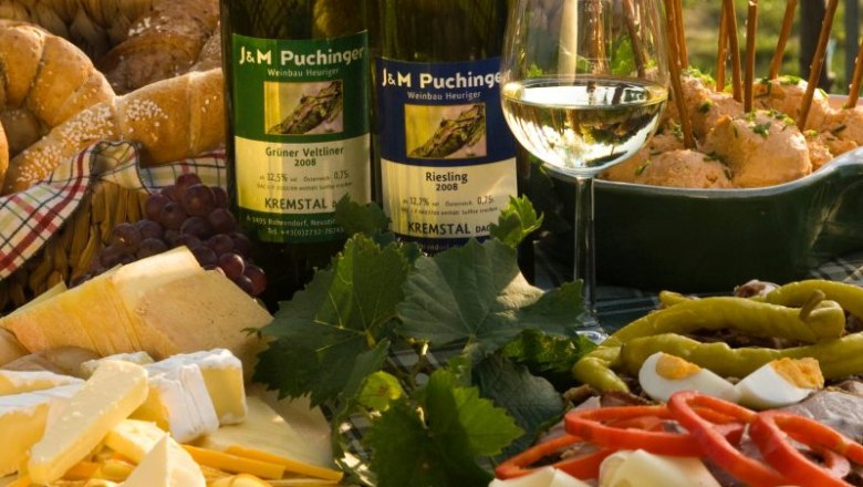 Heurigen snack, &copy; Rita Newman