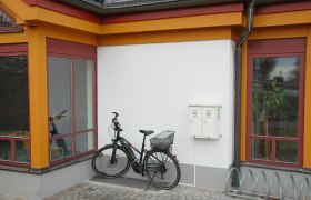 e-bike charging stations at the Kultursaal, &copy; Wolfgang Mayrhofer