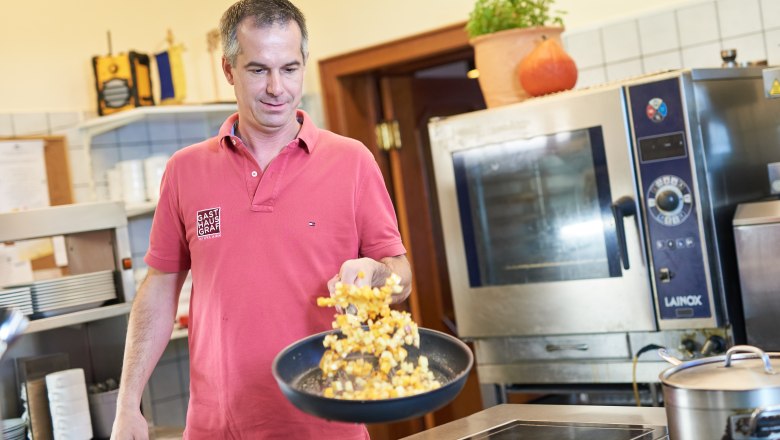 Culinary delights at Gasthaus Graf, &copy; Philipp Monihart