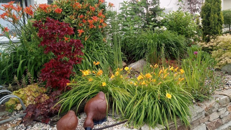 landscaped front garden, &copy; Gartengestaltung Dlapka