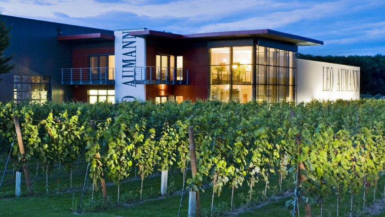 Operation, &copy; Weingut Aumann