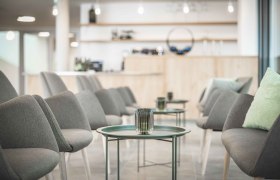 Lobby Bar at HOTEL SCHLOSS HAINDORF, &copy; KRAL Wachsmann Verlag