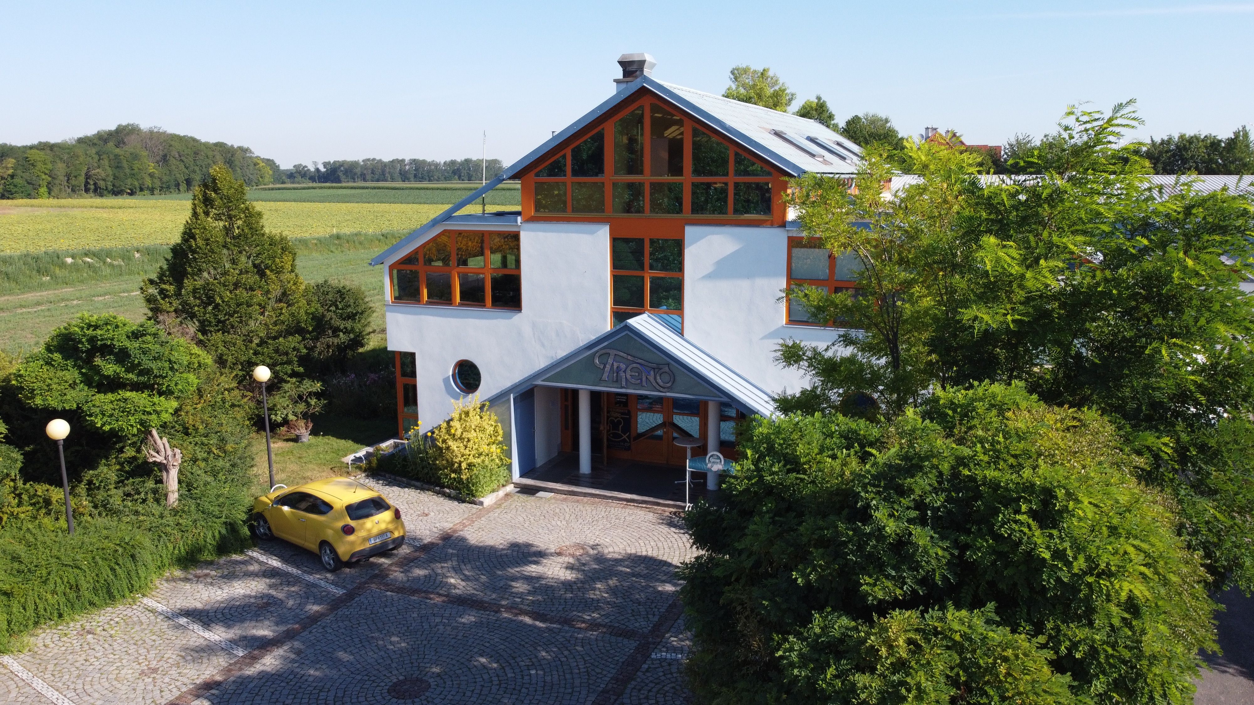 Reštaurácia Treno Orth an der Donau, pohľad zvonku