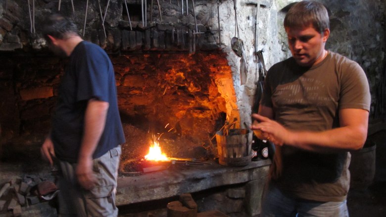 Show forging in the hammer mill, © Donau NÖ Tourismus_JMZ