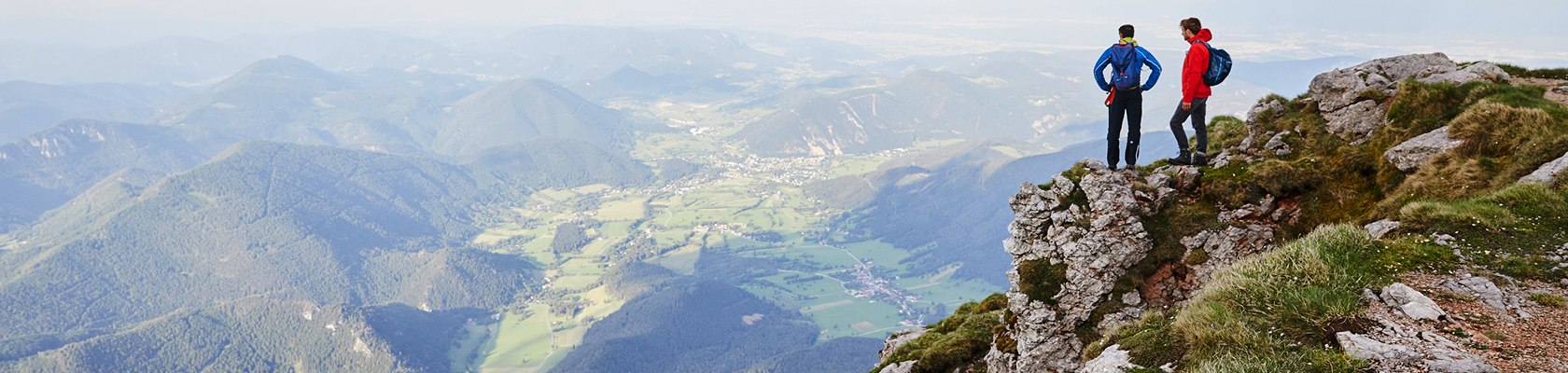 Vínna jar v pivničnej uličke vo Falkensteineri, © Weinstraße Weinviertel, Lahofer