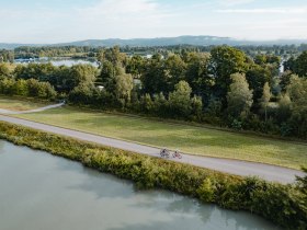Radfahren in Feldkirchen an der Donau, &copy; WGD Donau Ober&ouml;sterreich Tourismus GmbH