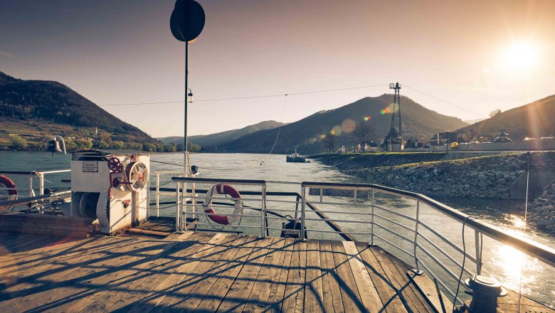 Rolling ferry Spitz-Arnsdorf on the Danube, &copy; N&Ouml;W_Andreas Hofer