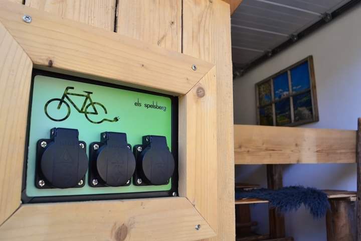 Farmársky obchod a cyklistické odpočívadlo Heimberger