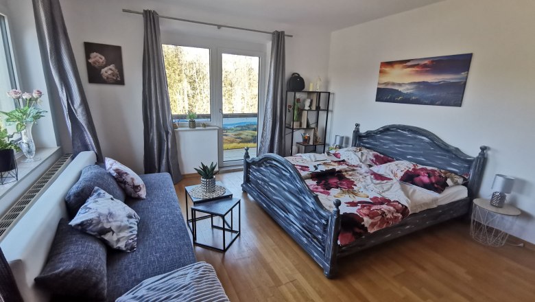 Byt Rose - ob&yacute;vacia/spacia časť, &copy; &copy; HomeW4, Sonja Wiesinger