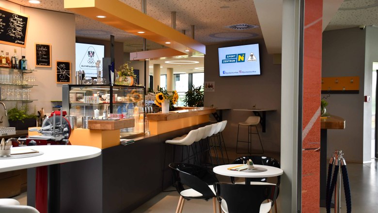 Sideline Restaurant and Bar, &copy; Sideline Restaurant und Bar