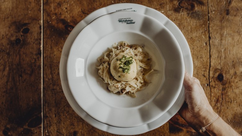 Grammelknödel, © Niederösterreich Werbung/Sophie Menegaldo