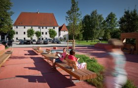 Zeillern market square "Red Square", &copy; Kurt H&ouml;rbst