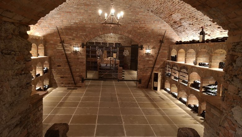 Wine cellar in Dürnstein Castle, © Johannes Christian Thiery