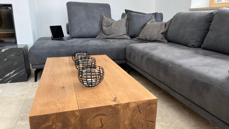 Living room, &copy; Fa. VMBW