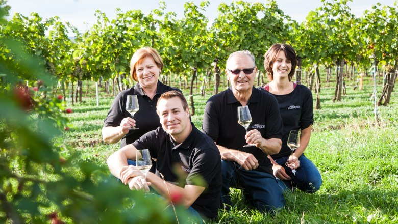 Schneider family, &copy; Weingut Schneider