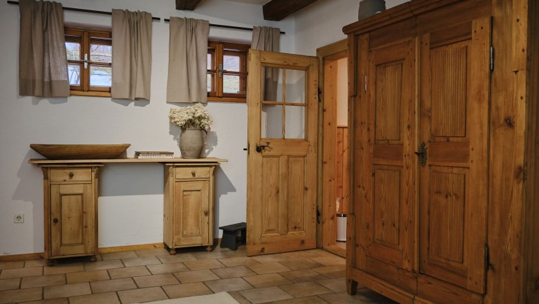 Vchod, kvetinová lúka, © Mathias Lixl / lixl.com