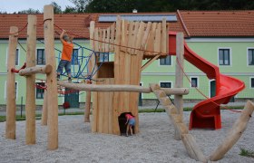 Etzen playground, &copy; Stadtgemeinde Gro&szlig; Gerungs