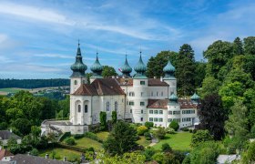 Artstetten Castle with garden, &copy; Schloss Artstetten/D. Mayrhofer