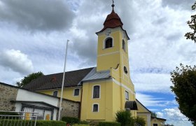 Oberstrahlbach parish church, &copy; www.zwalk.at