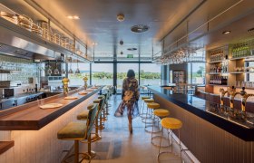 Stadthalle Ybbs, "fish bar", &copy; Mato Johannik