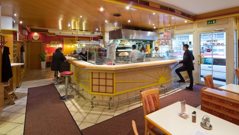 Kebap-Restaurant-Pizza Deniz, &copy; Werner J&auml;ger