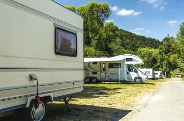 Dovolenka v kempingovom tábore, © istock/querbeet