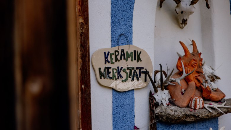 Entrance to the ceramics workshop, &copy; Waldviertel Tourismus, Matthias Streibel