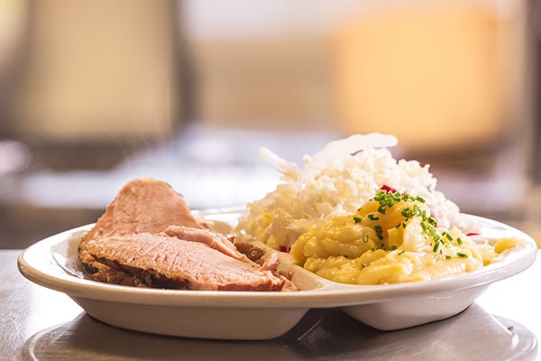 regional menu plate, &copy; Peter Pichler