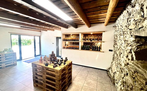 Regionl.laden Interior view, &copy; Obstbau Brandl