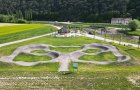 Pump track Fahrafeld, &copy; Patrick Vogl