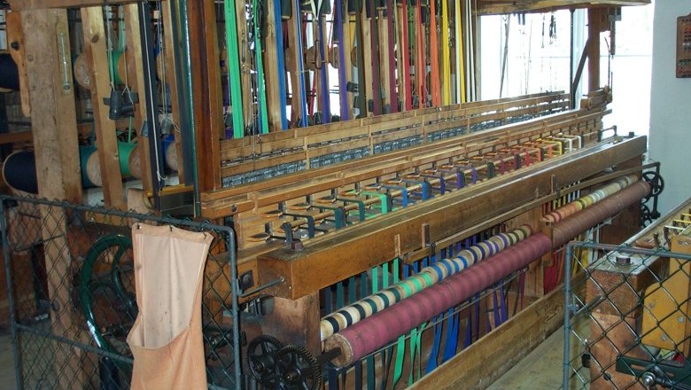 Ribbon loom, &copy; Stadtgemeinde Gro&szlig;-Siegharts