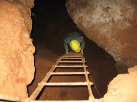 Jaskyňa Ironstone, &copy; Roman Klementschitz, Wien