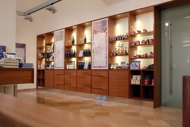 monastery shop_1, &copy; weinfranz.at