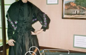 Traditional costume doll, © Adolf Haider