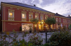 House view, &copy; Landgasthof Sengstbratl