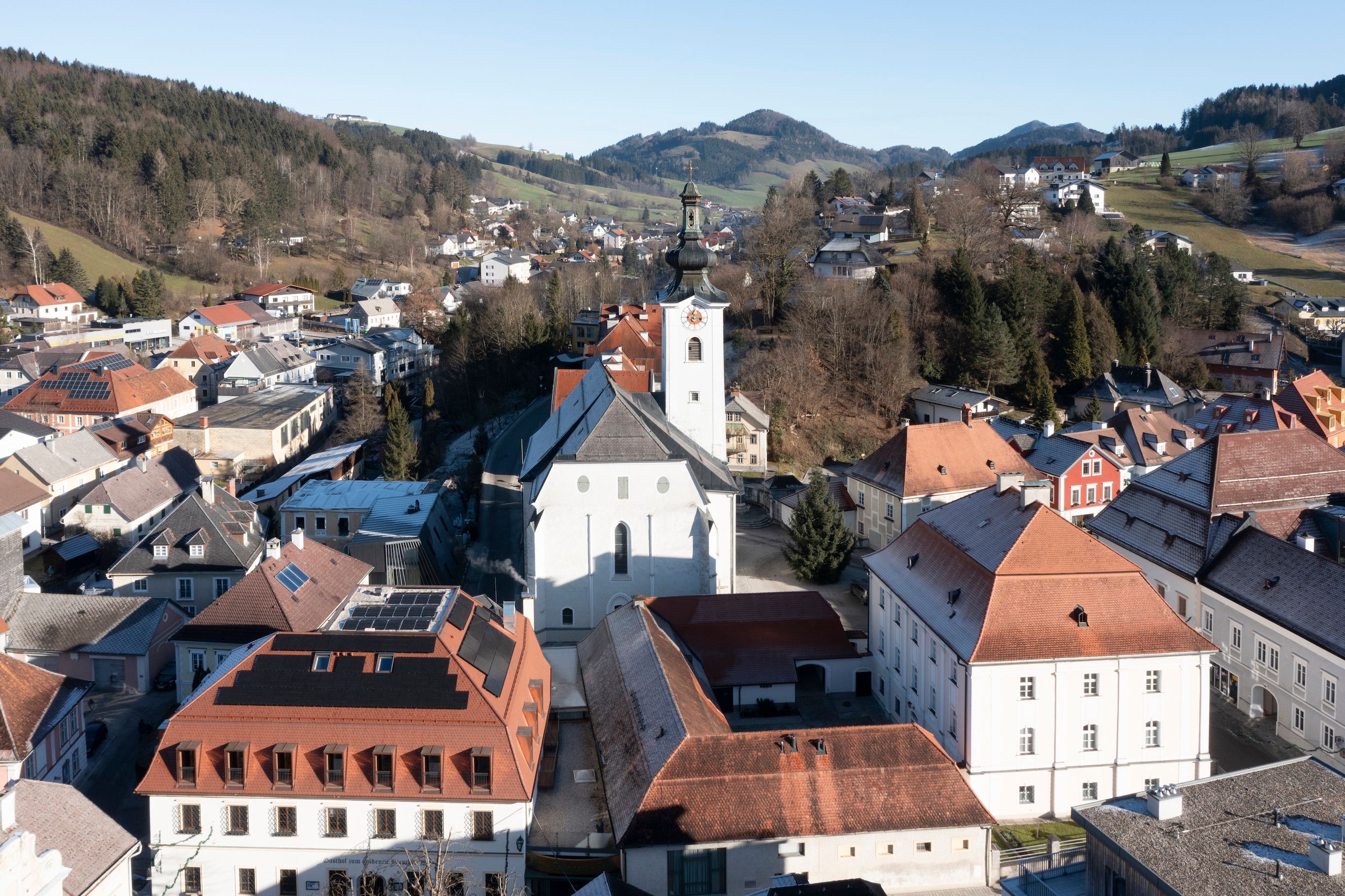 Izby a apartmány "Gasthof zum Goldenen Hirschen"