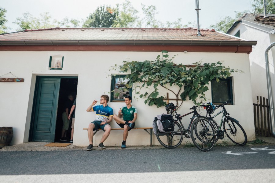 Na bicykli cez pivničné uličky, © WTG/Gollner