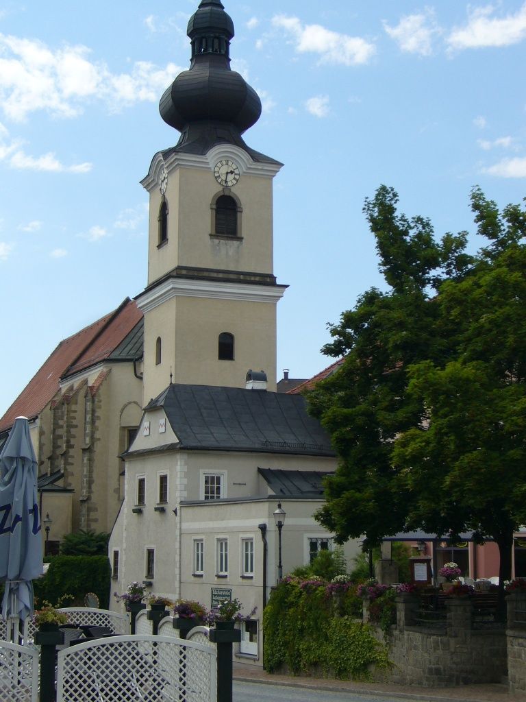 Najstarší dom a kostol
