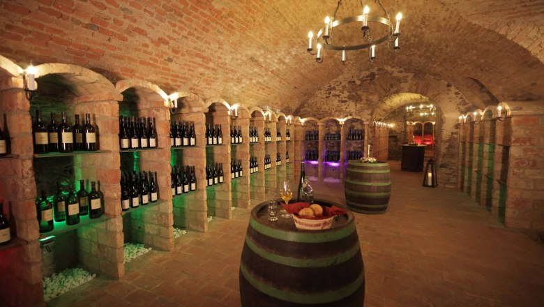 The vinotheque of the Klosterhof, © Restaurant Klosterhof