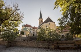 Church with pond, &copy; Marktgemeinde Gumpoldskirchen